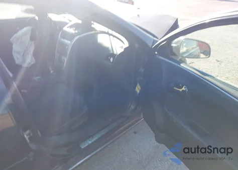 2010 Chevrolet Malibu Lt z USA, uszkodzony, nr VIN 1G1ZC5EB8AF270221